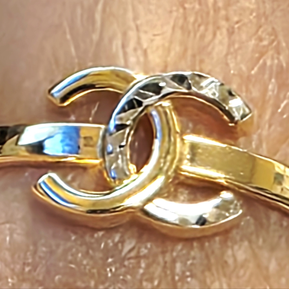 💛18k 2 Tone Gold Double C Ring- Size 6.5